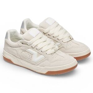 VANS | Upland Lifestyle 90s Retro Chunky Tongue Skate Shoe in Egret White